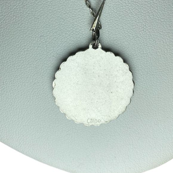 Crea Ster Vintage Zodiac Aquarius Pendant with Monet Chain - Picture 3 of 5